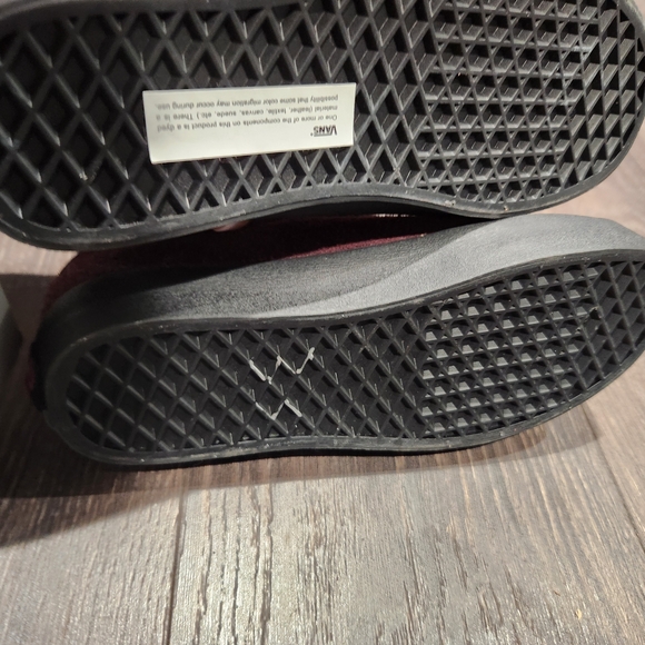 NWOT Vans Burgundy and Cream Sneakers Womens Size7.5 - Picture 5 of 5